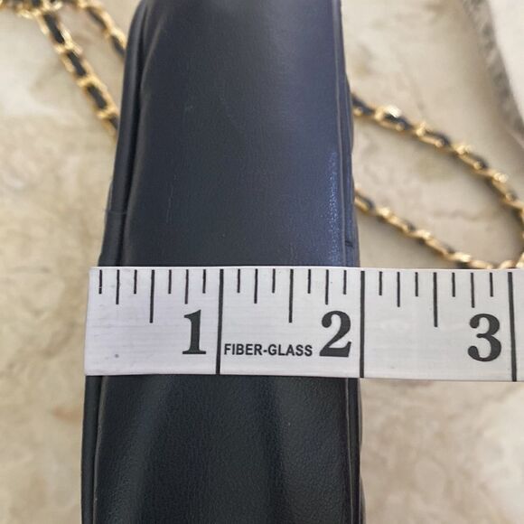 Laura Scott Quilted Faux Leather Chain Strap Cross Body Bag - Picture 14 of 14